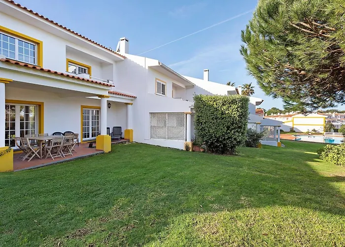 Burgo D Sancho I - D'el Rey Amoreira (Leiria)